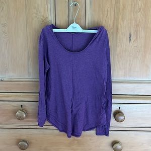 Lululemon, black, speed crops. Size 4.